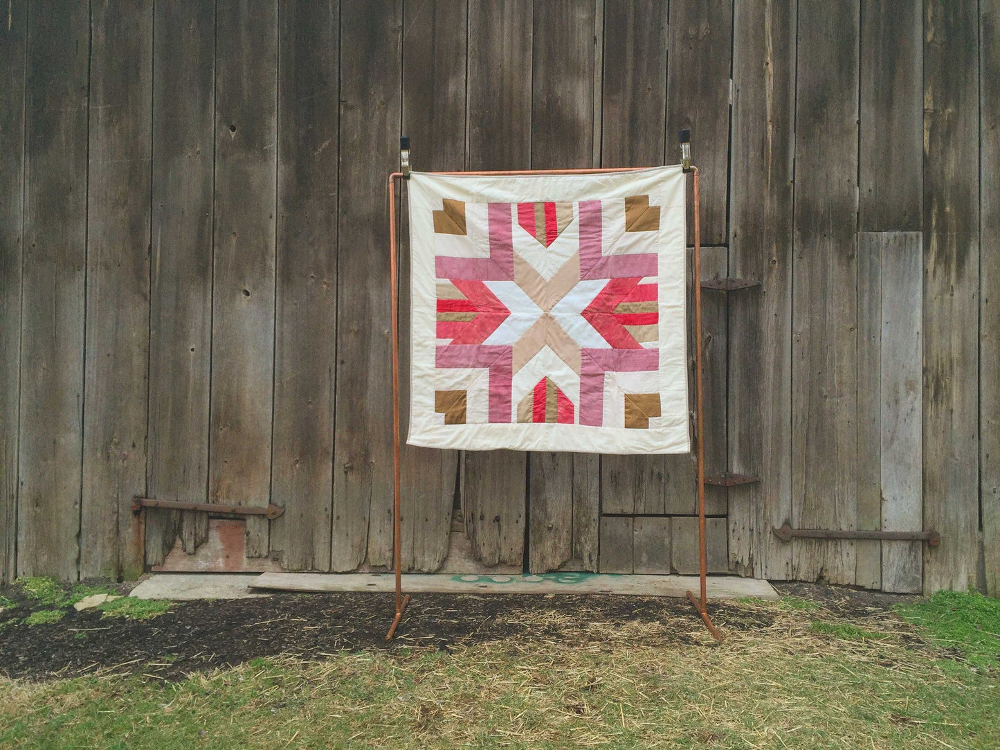 Quilts + Barns = Love - The Lesser Bear
